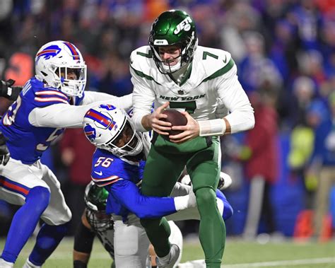 Jets’ Saleh non-committal on his starting QB after Wilson was pulled for Boyle vs. Bills